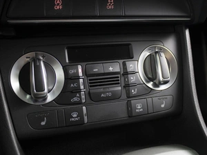 Внедорожник Audi Q3 2014 года, 1760000 рублей, Омск