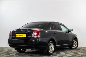 Седан Toyota Avensis 2006 года, 819000 рублей, Сургут