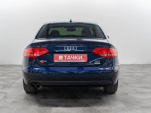Седан Audi A4 2010 года, 1390000 рублей, Красноярск