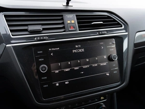 Внедорожник Volkswagen Tiguan 2018 года, 2299000 рублей, Саратов