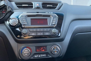 Хетчбэк Kia Rio 2014 года, 925000 рублей, Солонцы