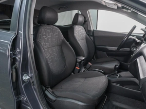 Седан Kia Rio 2017 года, 1379000 рублей, Сургут