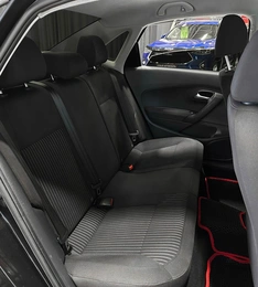 Седан Volkswagen Polo 2010 года, 730000 рублей, Красноярск