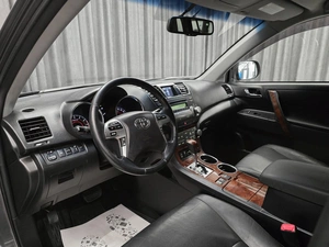 Внедорожник Toyota Highlander 2011 года, 2059000 рублей, Красноярск