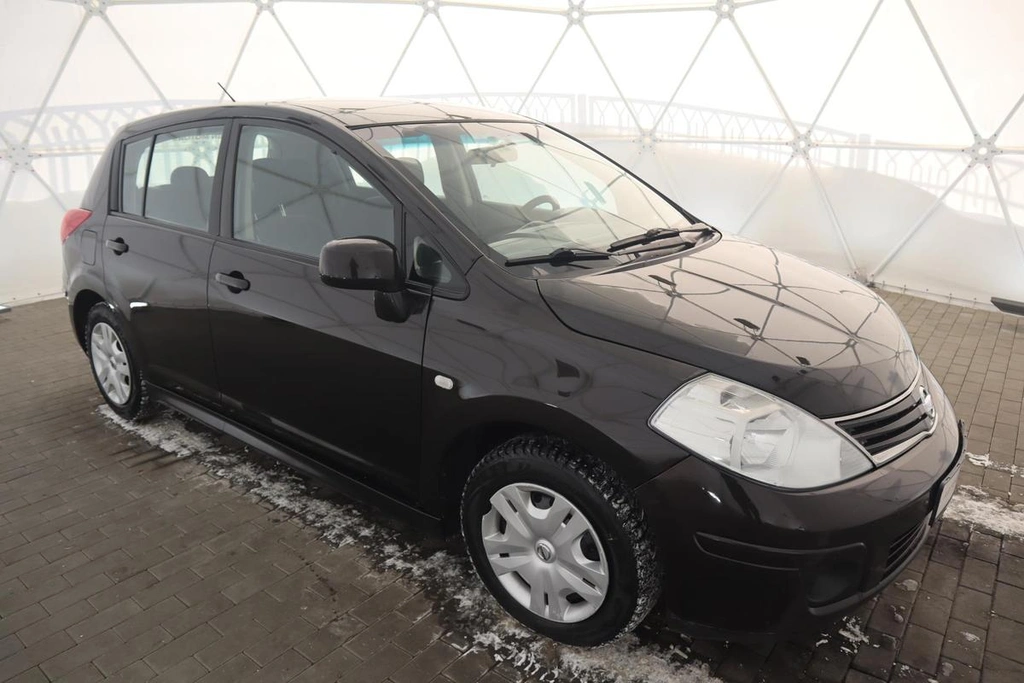 Хэтчбек Nissan Tiida 2012 года, 675000 рублей, Орёл