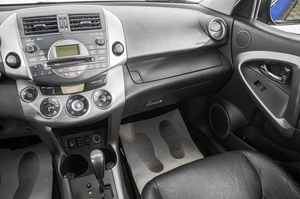 Внедорожник Toyota RAV4 2007 года, 1329000 рублей, Барнаул