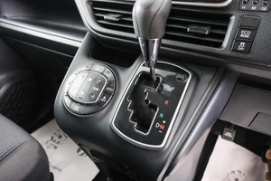 Минивэн Toyota Noah 2015 года, 1699000 рублей, Красноярск
