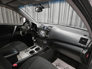 Внедорожник Toyota Highlander 2013 года, 1980000 рублей, Красноярск