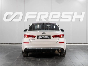 Седан Kia Optima 2019 года, 2550000 рублей, Сургут
