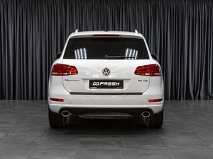 Внедорожник Volkswagen Touareg 2013 года, 2589000 рублей, Тюмень