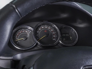 Седан Renault Logan Stepway 2019 года, 1999000 рублей, Ростов-на-Дону