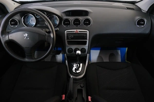 Хетчбэк Peugeot 308 2012 года, 629000 рублей, Омск