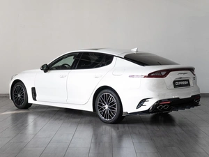 Лифтбек Kia Stinger 2019 года, 2559000 рублей, Саратов