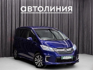 Минивэн Honda Freed 2014 года, 1199000 рублей, Красноярск
