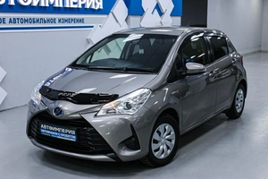Хетчбэк Toyota Vitz 2017 года, 978000 рублей, Солонцы