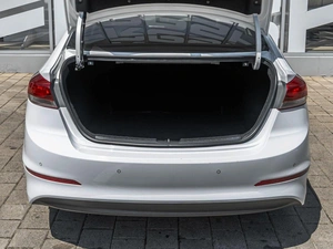 Седан Hyundai Elantra 2017 года, 1490000 рублей, Ставрополь