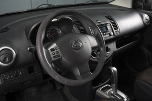 Хетчбэк Nissan Note 2011 года, 780000 рублей, Омск