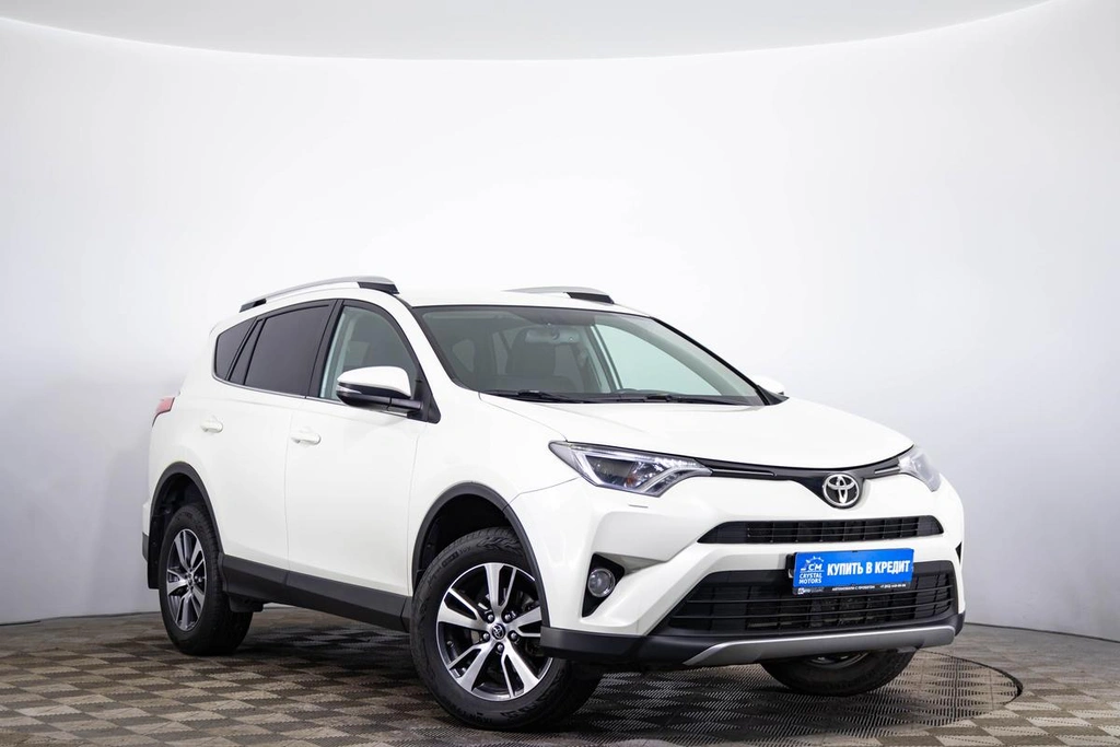 Внедорожник Toyota RAV4 2017 года, 2199000 рублей, Пермь