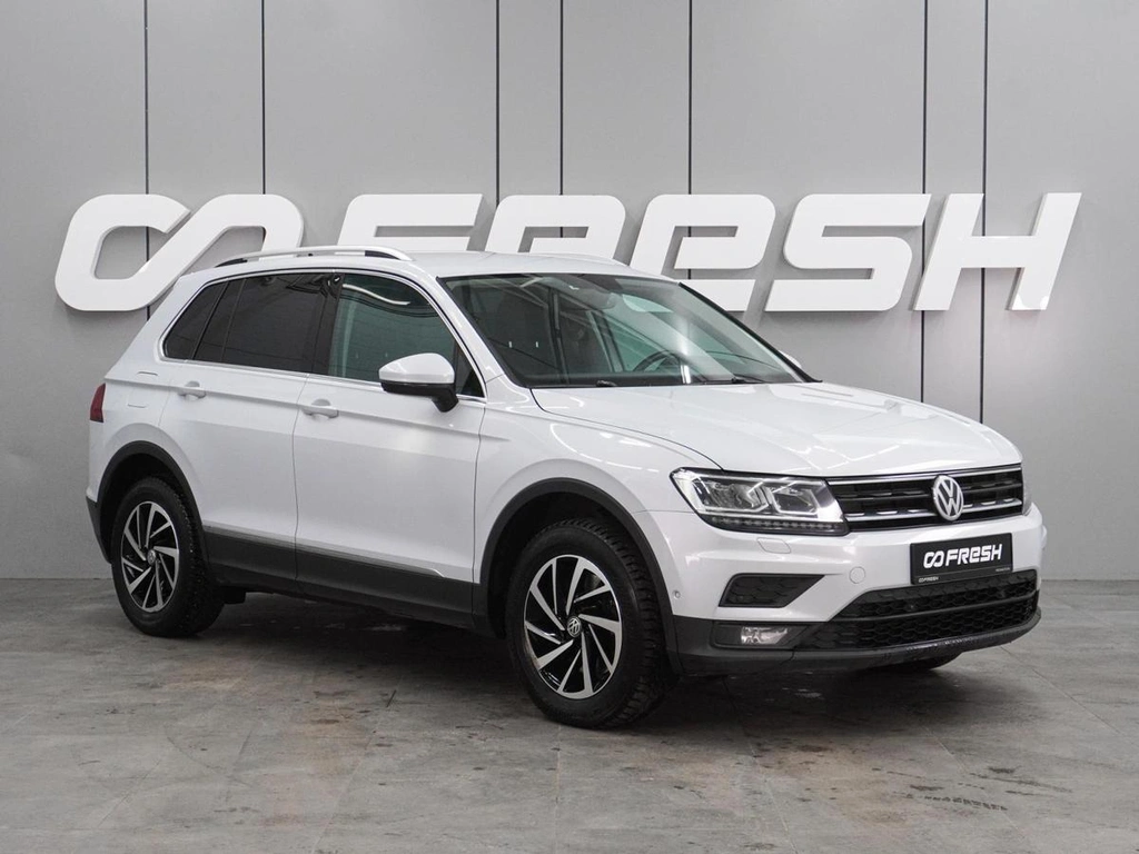 Внедорожник Volkswagen Tiguan 2018 года, 2399000 рублей, Воронеж
