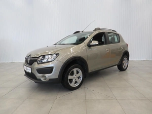 Хэтчбек Renault Sandero 2016 года, 1100000 рублей, Калуга