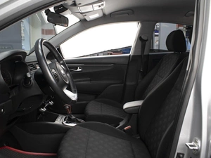 Седан Kia Rio 2019 года, 1390000 рублей, Омск