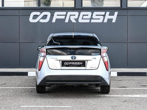 Лифтбек Toyota Prius 2017 года, 1699000 рублей, Кирилловка