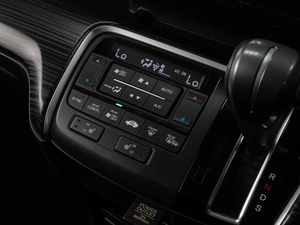 Минивэн Honda Stepwgn Spada 2016 года, 2249000 рублей, Тюмень
