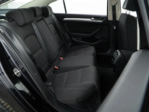 Седан Volkswagen Passat 2016 года, 1603444 рублей, Москва