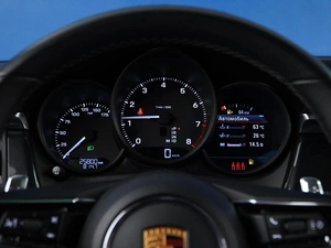 Внедорожник Porsche Macan 2022 года, 7099077 рублей, Москва