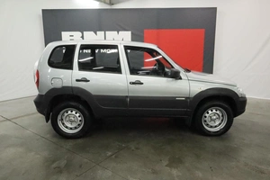 Внедорожник Chevrolet Niva 2014 года, 600000 рублей, Курск