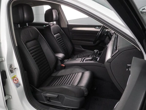 Седан Volkswagen Passat 2017 года, 1799000 рублей, Воронеж