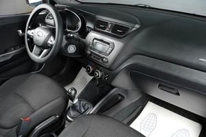 Седан Kia Rio 2014 года, 849000 рублей, Тюмень