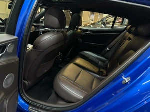 Лифтбек Kia Stinger 2018 года, 2797000 рублей, Красноярск