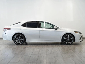 Седан Toyota Camry 2018 года, 2499000 рублей, Саратов