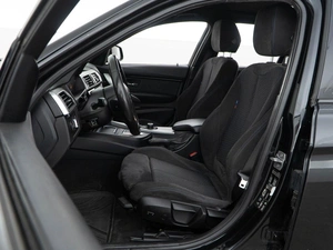 Седан BMW 3 серия 2015 года, 2137077 рублей, Москва