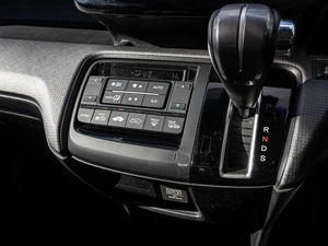 Минивэн Honda Stepwgn Spada 2017 года, 2070000 рублей, Краснодар