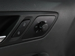 Седан Volkswagen Jetta 2012 года, 1030000 рублей, Воронеж