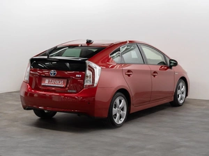 Лифтбек Toyota Prius 2012 года, 1150000 рублей, Красноярск