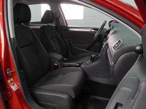 Хетчбэк Volkswagen Golf 2011 года, 899000 рублей, Воронеж