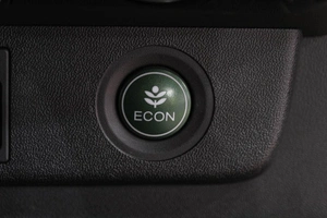 Минивэн Honda Stepwgn Spada 2015 года, 1799000 рублей, Новокузнецк