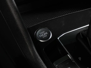 Внедорожник Volkswagen Tiguan 2016 года, 2449000 рублей, Воронеж