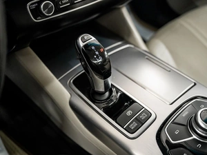 Седан Kia Quoris 2013 года, 1590000 рублей, Красноярск