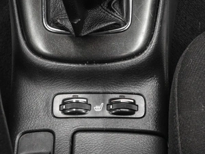 Седан Toyota Avensis 2004 года, 610000 рублей, Красноярск