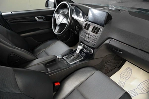 Седан Mercedes-benz C-класс 2011 года, 1369000 рублей, Тюмень