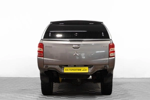 Пикап Mitsubishi L200 2016 года, 1999000 рублей, Барнаул