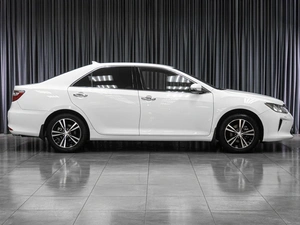Седан Toyota Camry 2017 года, 2519000 рублей, Тюмень
