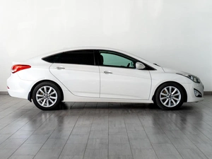Седан Hyundai i40 2013 года, 1099000 рублей, Саратов
