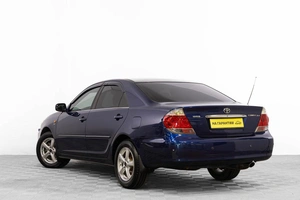 Седан Toyota Camry 2005 года, 1049000 рублей, Барнаул