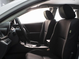 Хетчбэк Mazda 3 2013 года, 1050000 рублей, Омск