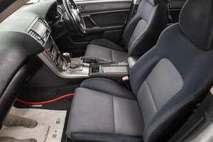 Универсал Subaru Legacy 2004 года, 989000 рублей, Барнаул